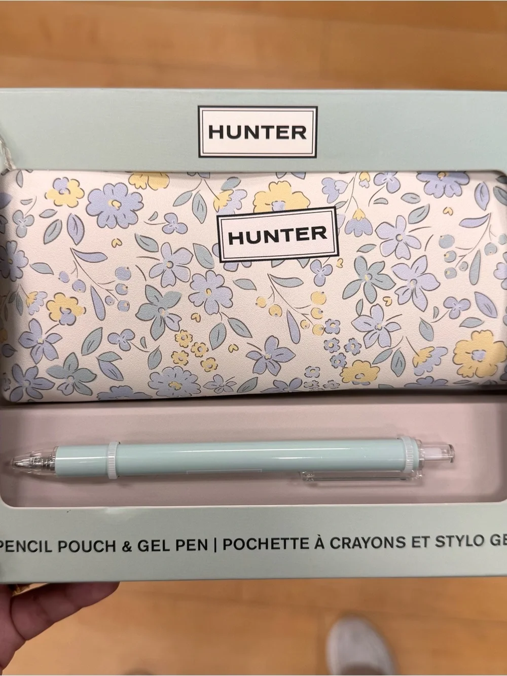 Hunter Pencil Pouch & Gel Pen Set